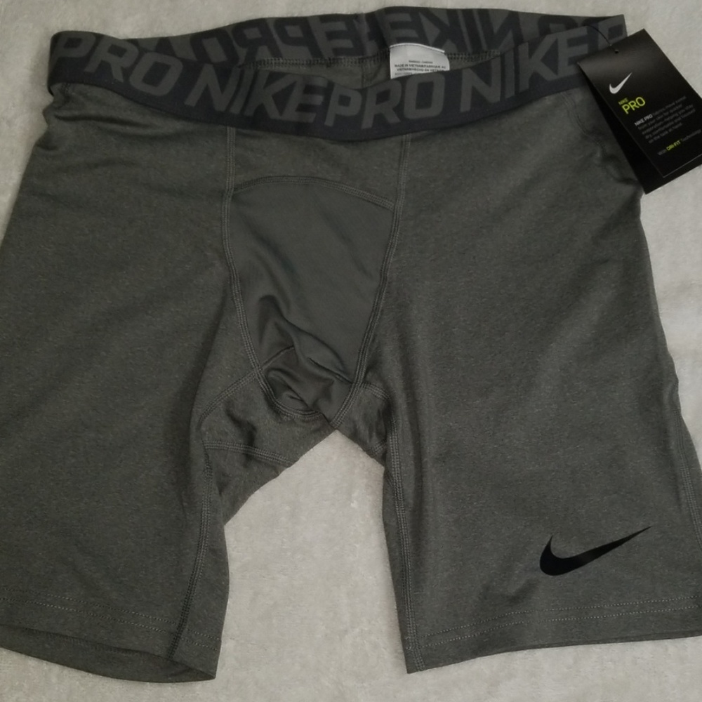 NWT Nike Pro Men's Dri-Fit compression shorts XL